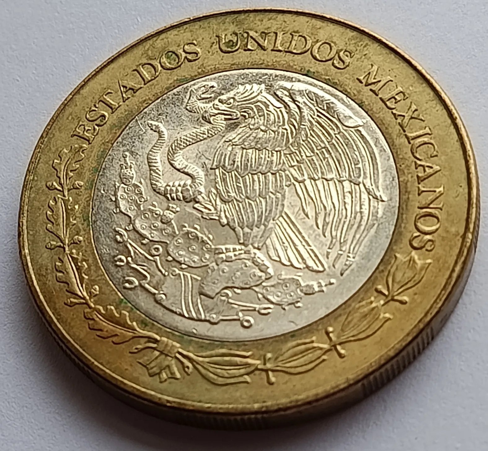 Moneda de 100 Pesos Calavera Quijotesca - 400 Aniv. Don Quijote de la Mancha - Condición: Usada - Imagen 4
