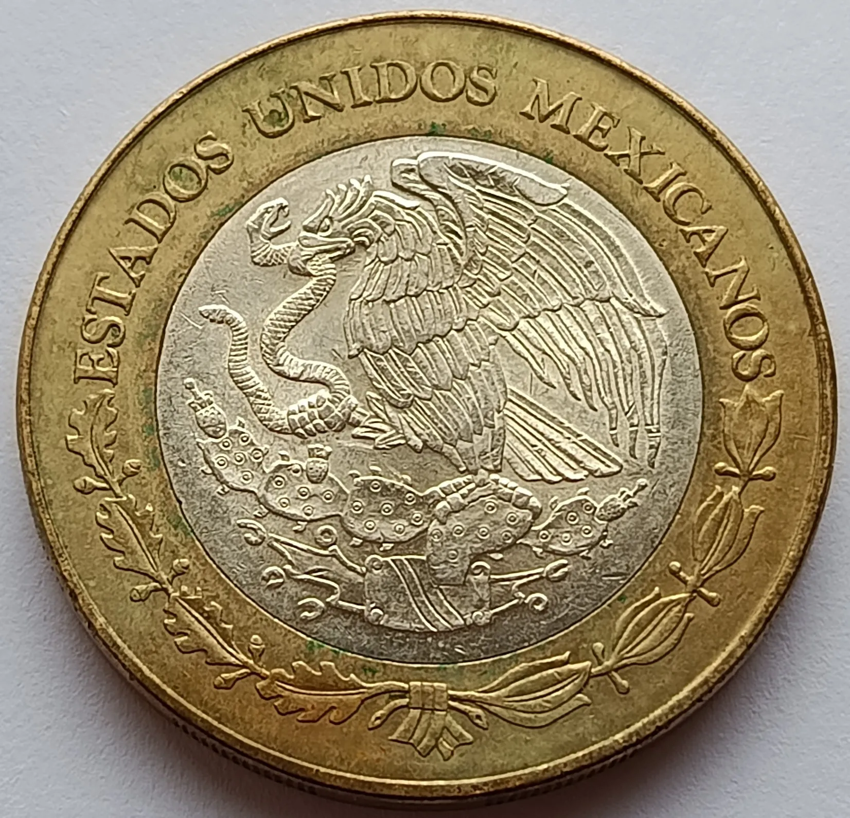 Moneda de 100 Pesos Calavera Quijotesca - 400 Aniv. Don Quijote de la Mancha - Condición: Usada - Imagen 5