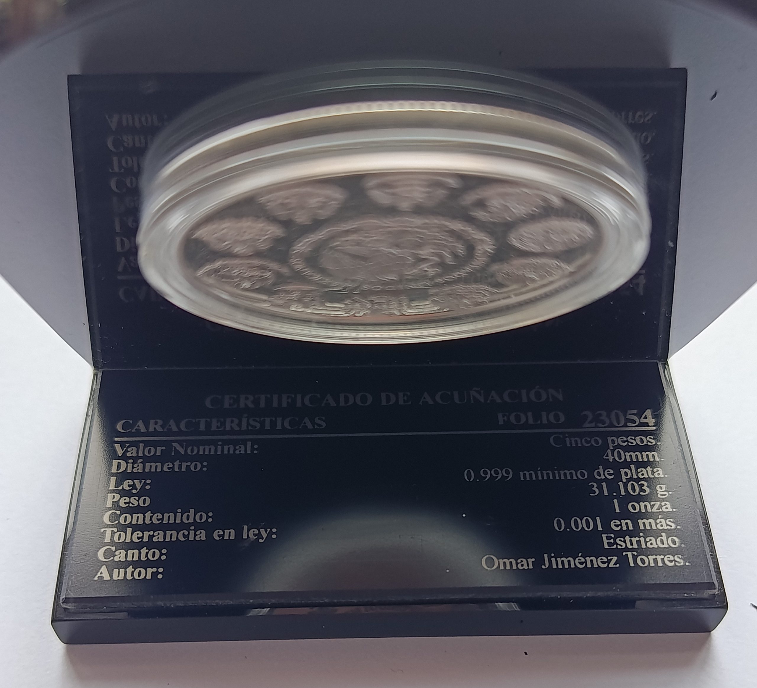 Moneda 1 Onza de plata - Coleccion del Milenio 5 Pesos - La Paz del Mundo - Con Certificado y pedestal ( Condición: USADA) - Imagen 6