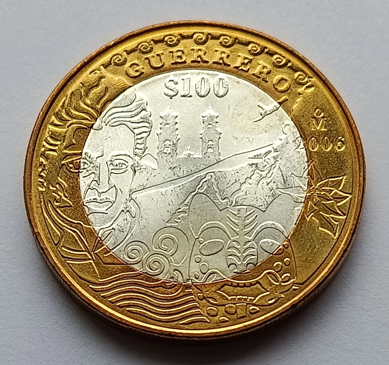 Moneda de $100 Pesos Guerrero (2006) – Serie Estados de la República (Fase 2) - Condición: Usada, en buen estado. - Imagen 3